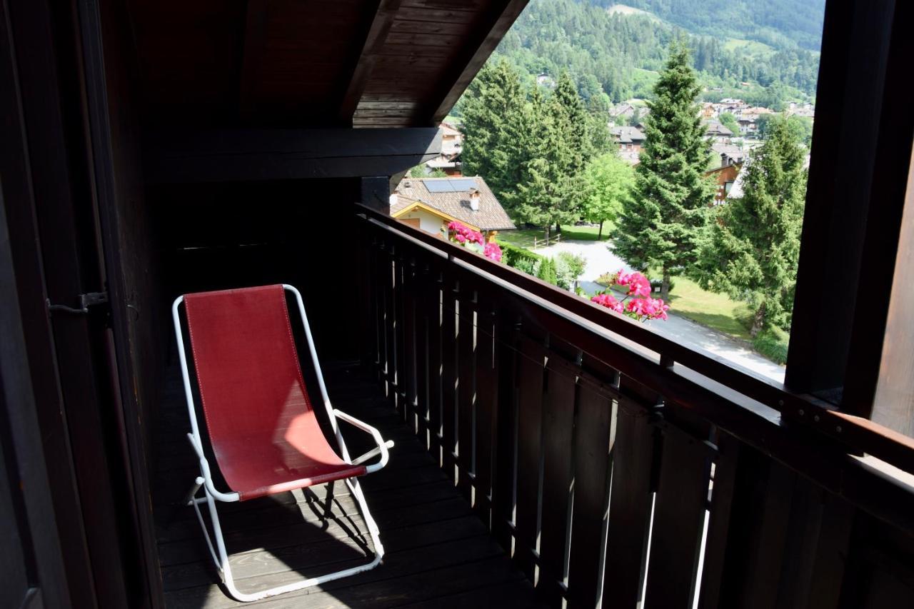 Hotel Ferrari Pinzolo Exteriör bild